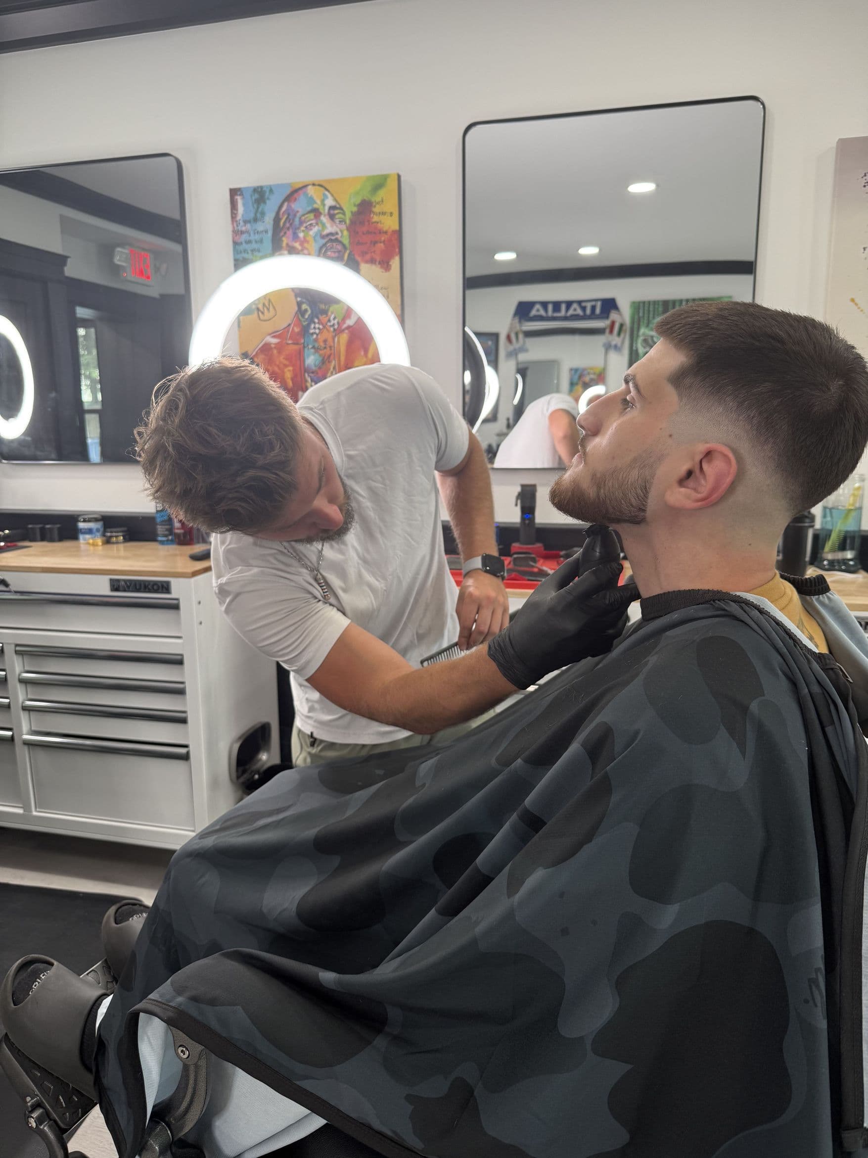 Beard line-up detail at Colella Cutz